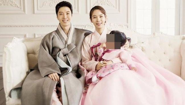 Jo Yoon Hee Lee Dong Gun Worry About Daughter S Leaked Photos