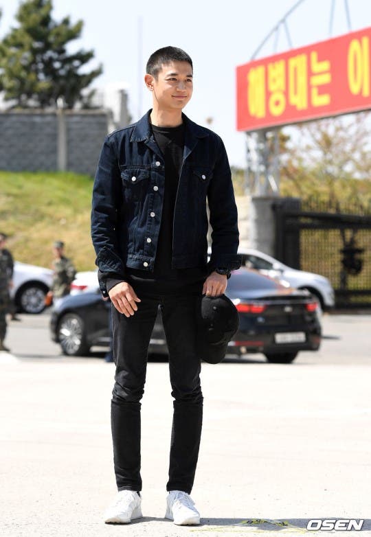 Minho Shinee Officially Starts His Military Life