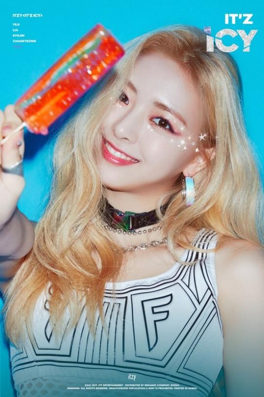 Anggota Termuda Itzy Yuna Tampil Cerah Di Teaser Album Baru