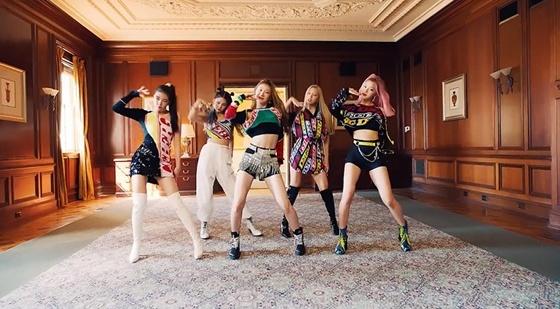 This Is ITZY' — Netizens Blown Away By ITZY's 'BORN TO BE' MV