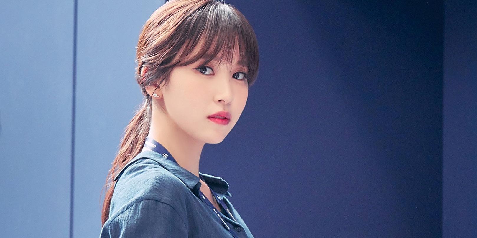 v live
