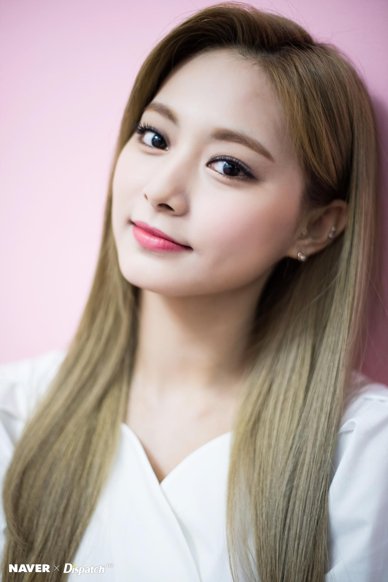 v live