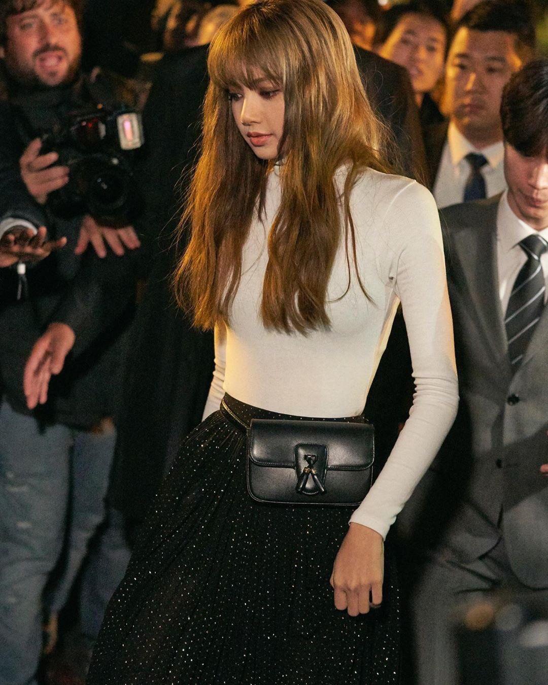 Лиса (BLACKPINK) стала неофициальной звездой шоу Celine на Неделе моды в Париже