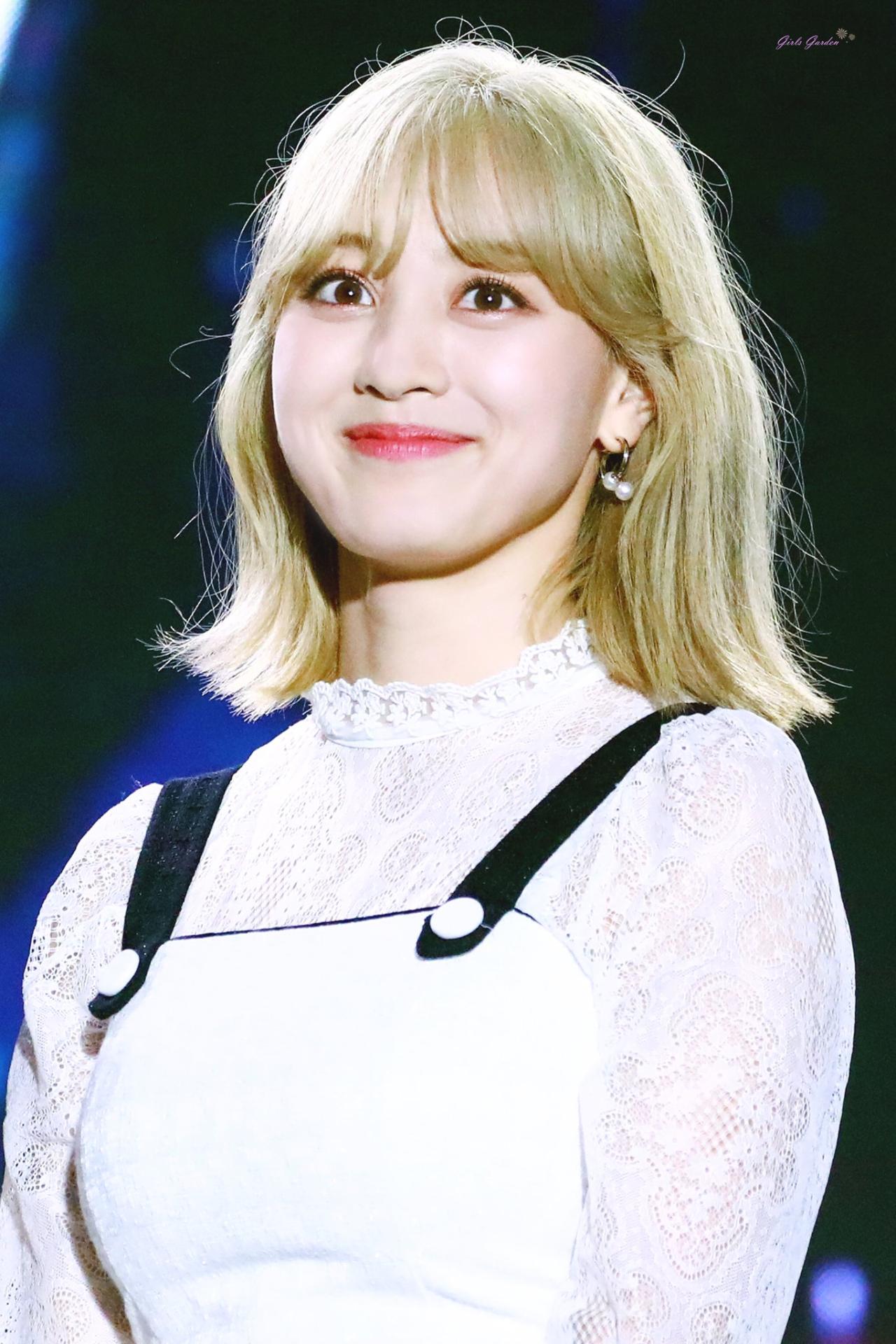 4 Kpop S Living Dolls Who Look Ethereal In Blond Hair