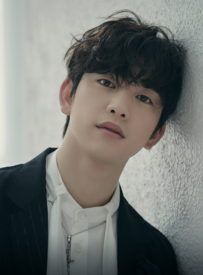 V LIVE