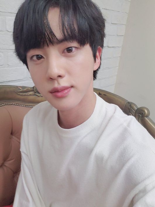 V LIVE