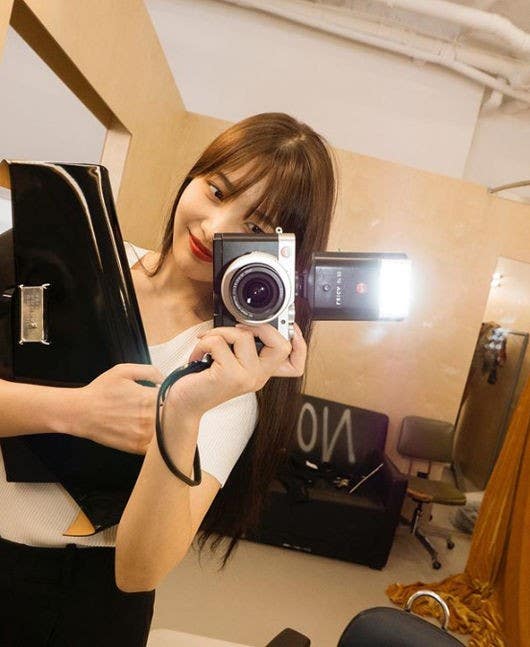 joy red velvet captivates fans with