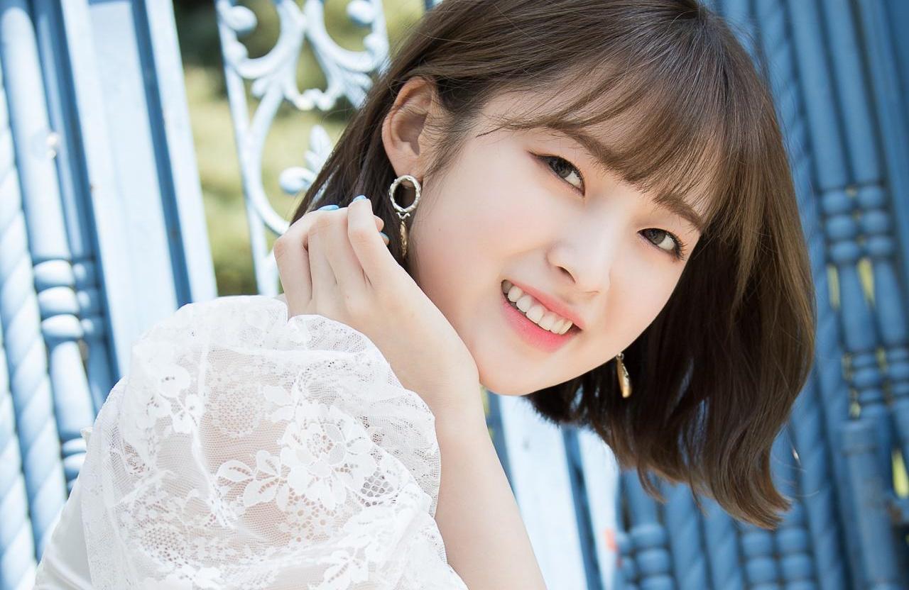 Skz Hyunjin Omg Arin Confirmed Dating Allkpop Forums I'm laid back and get dating rumors and rosie are mad because other for older woman looking for an exclusive interview for. skz hyunjin omg arin confirmed dating