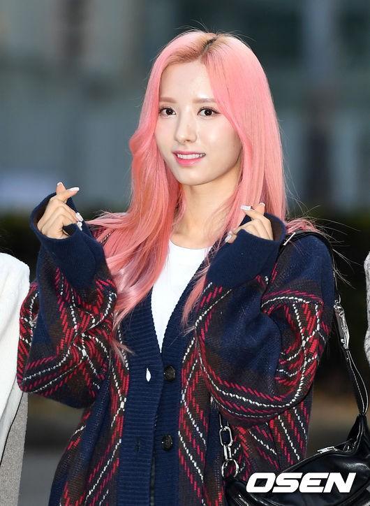 Bona Wjsn Considers Starring In Kbs S New Weekend Drama