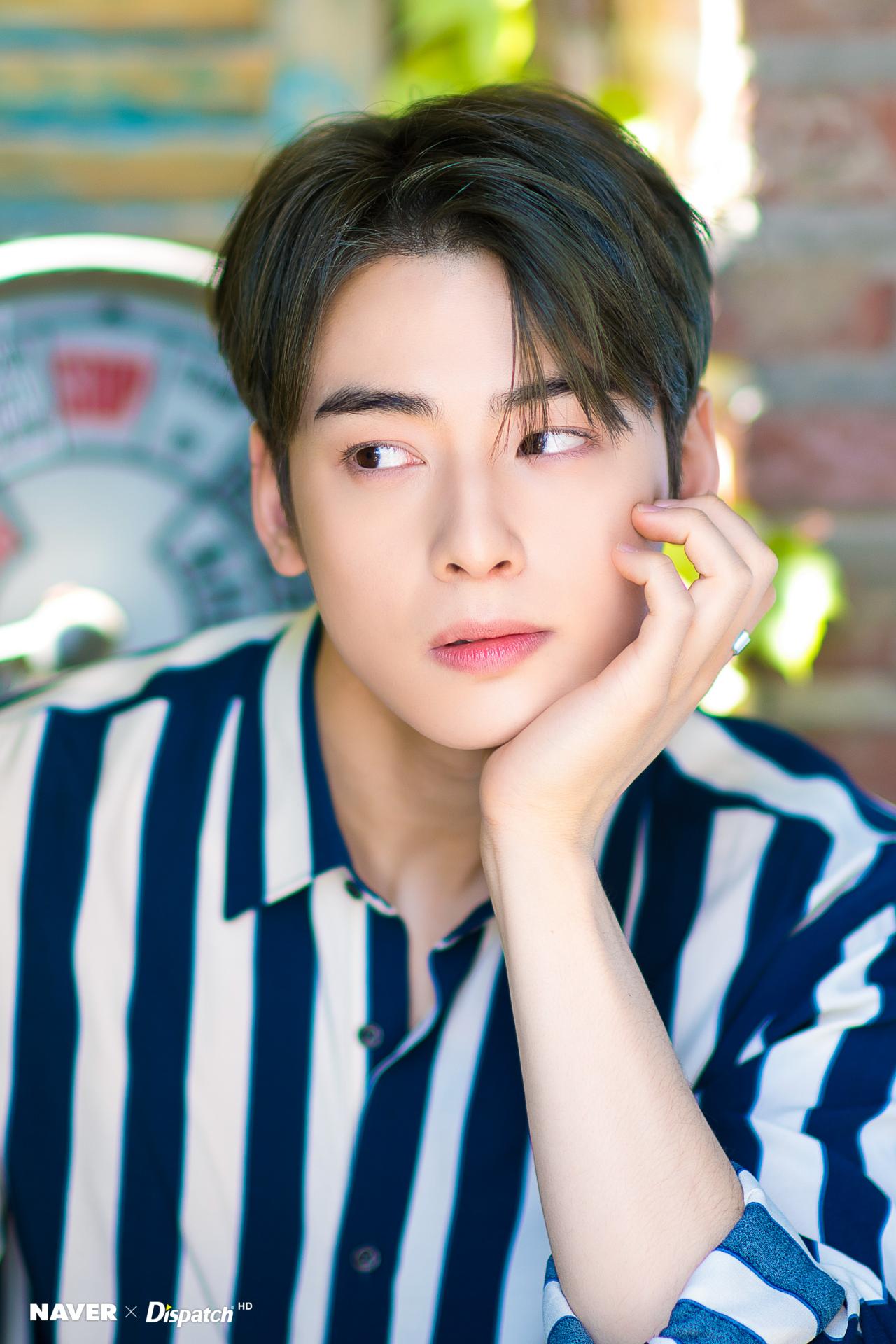 V LIVE