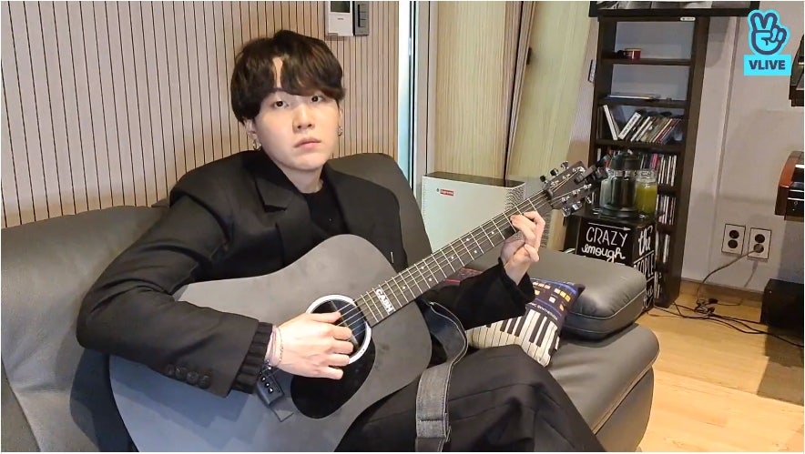 V Live Share the best gifs now >>>. v live