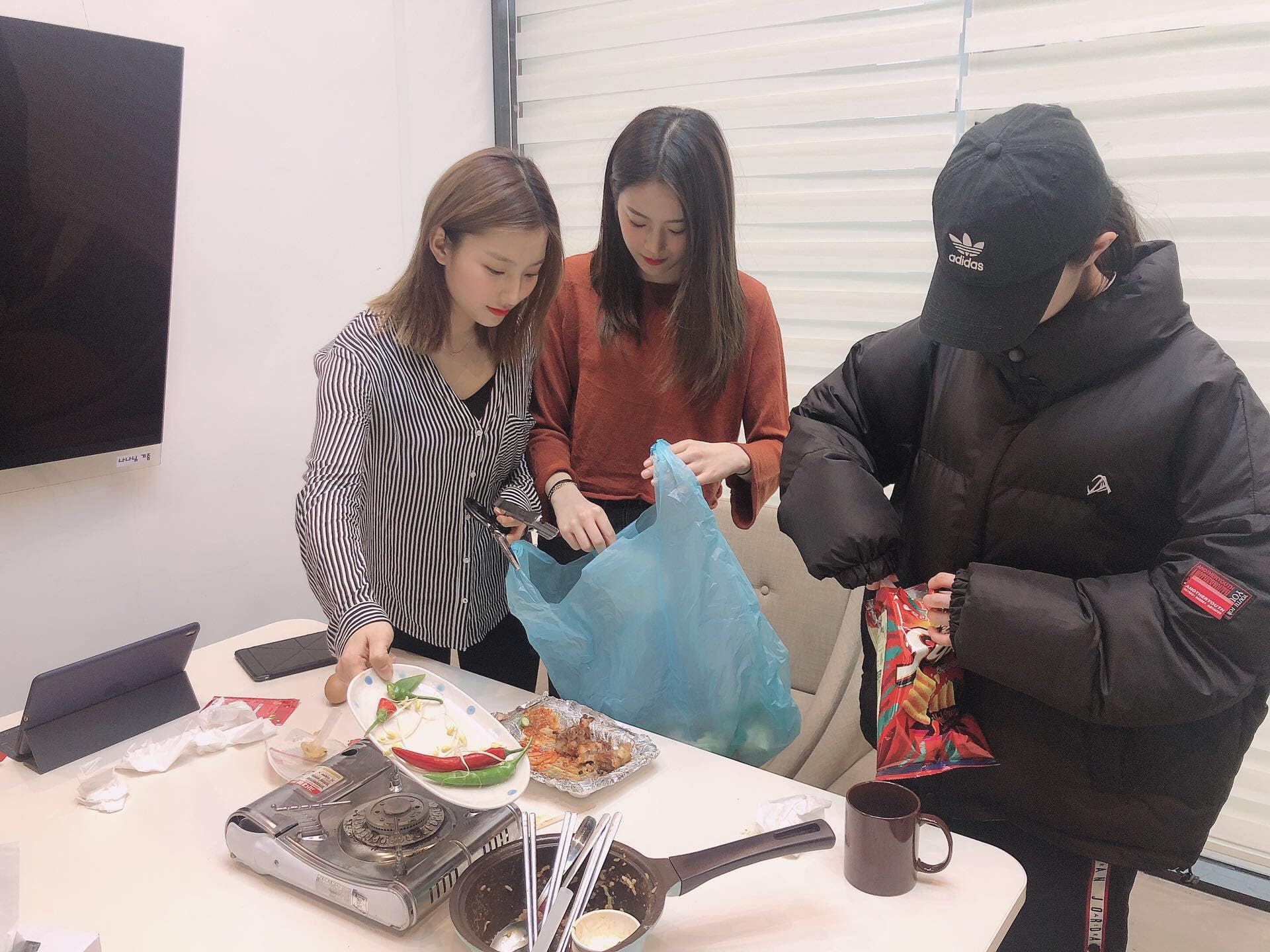 0_h4eUd018svch5dcufrw0lr5_irllto.jpg?typ