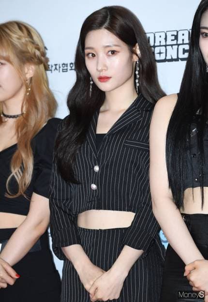 a_577Ud018svc1toeo8sbcir3g_ibs9eb.jpg?ty