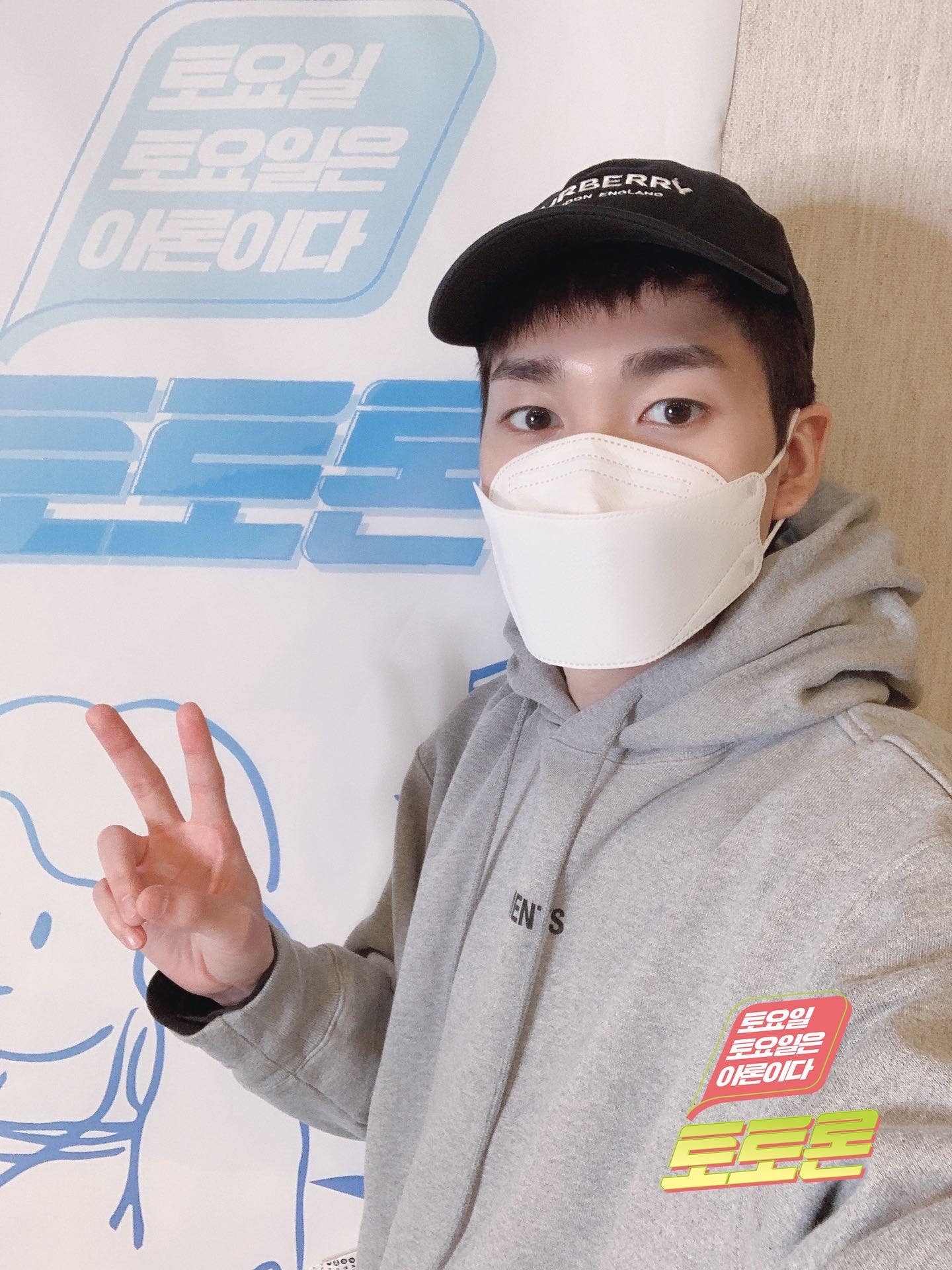 d_g64Ud018svc1fzk6chatsxj9_5q304j.jpg?ty